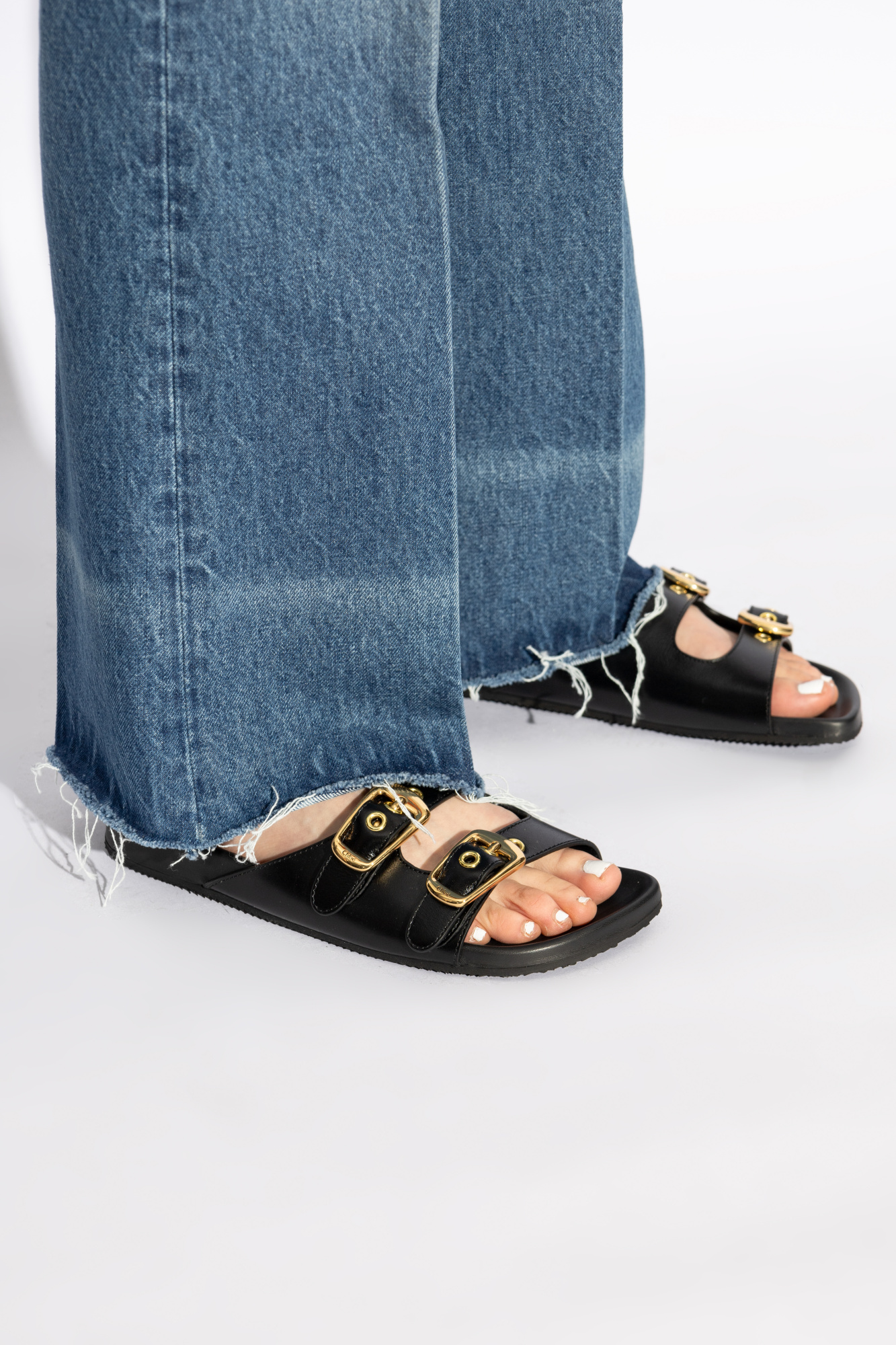 サンダル・ミュール CHLOE POLLY SLIDE SANDALS IN GLOSSY LEATHER Chloe Polly Leather Double-Buckle Slide Sandals - Bergdorf